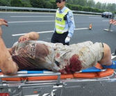 梦见爸爸出车祸去逝世了什么意思周公解梦,梦见父亲车祸逝世的寓意与启示